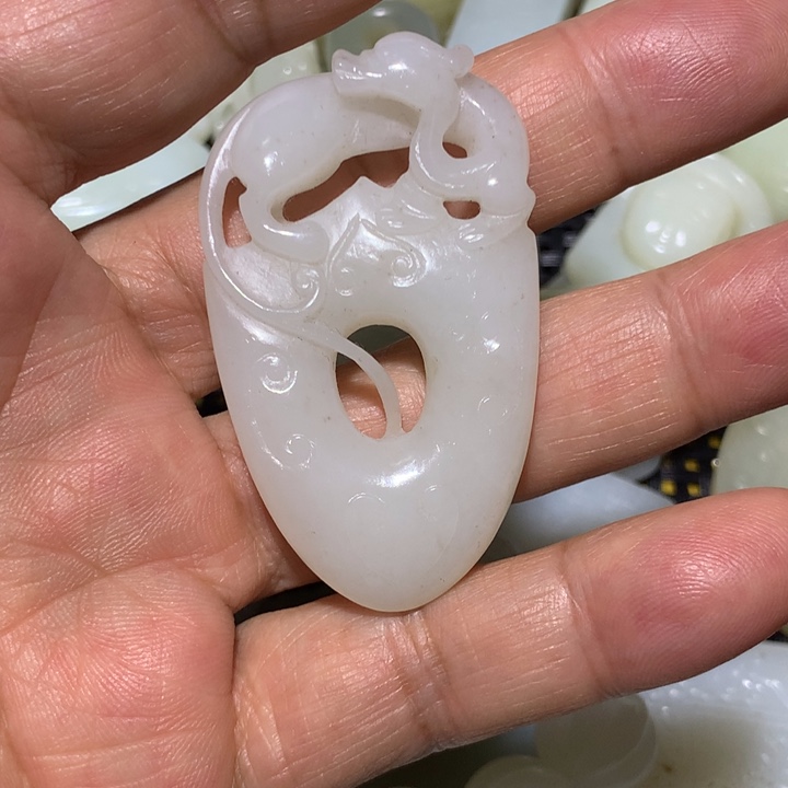 和田玉（青白玉）颈饰未镶嵌
