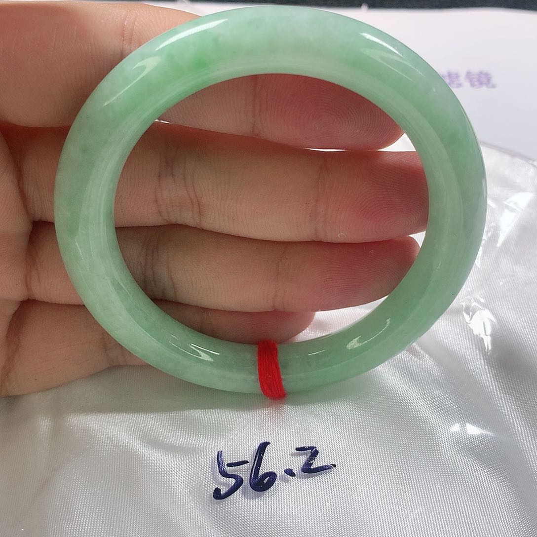 翡翠手镯（圆镯）未镶嵌361号