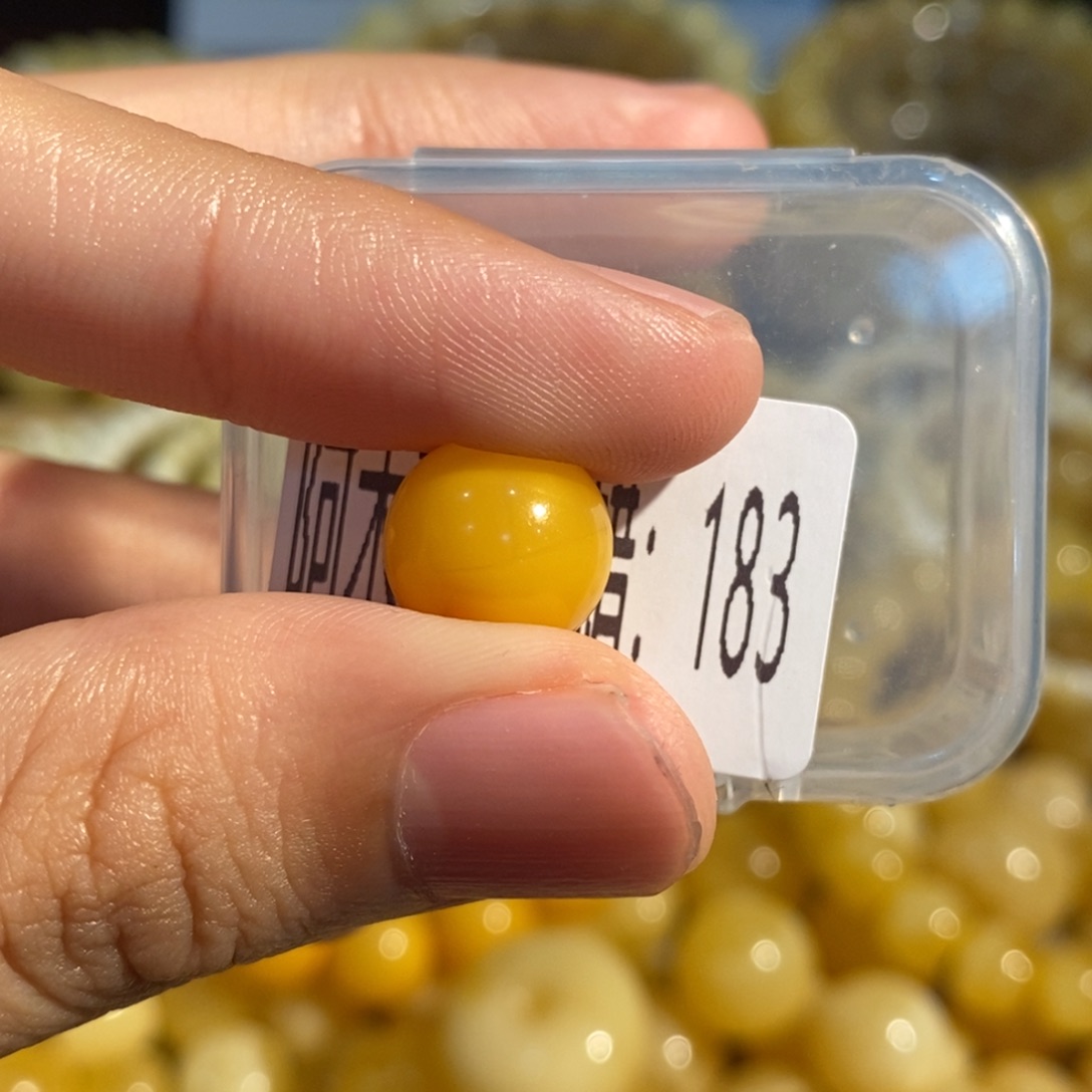 蜜蜡未镶嵌珠宝奇石183