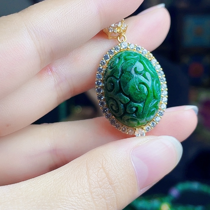 翡翠银S925镶嵌颈饰多样性