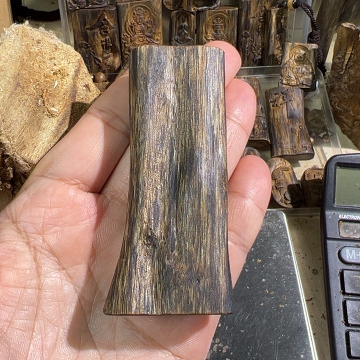 沉香吊坠绿棋楠沉香吊坠21克