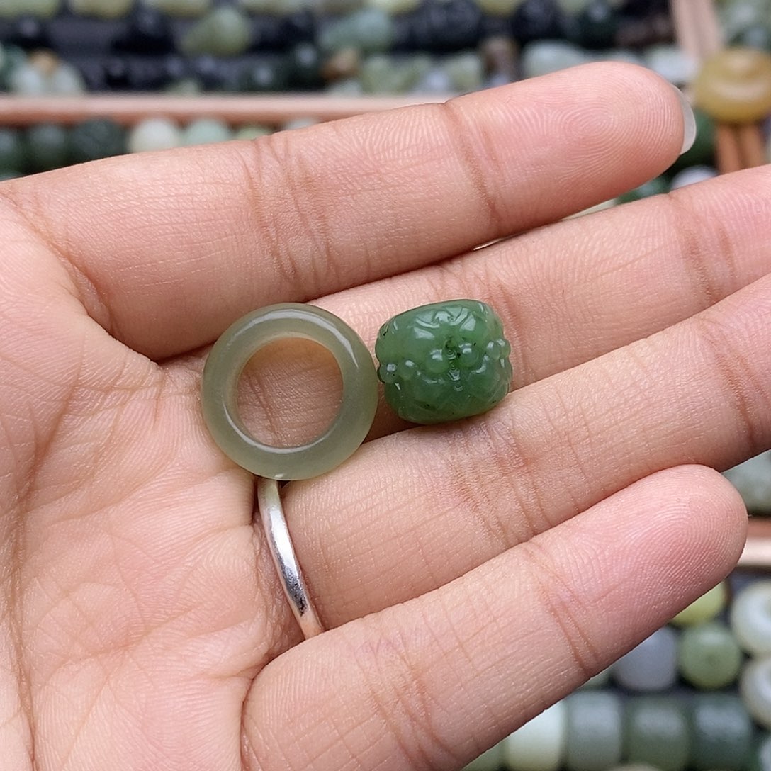 ***磊和田玉未镶嵌珠宝半成品
