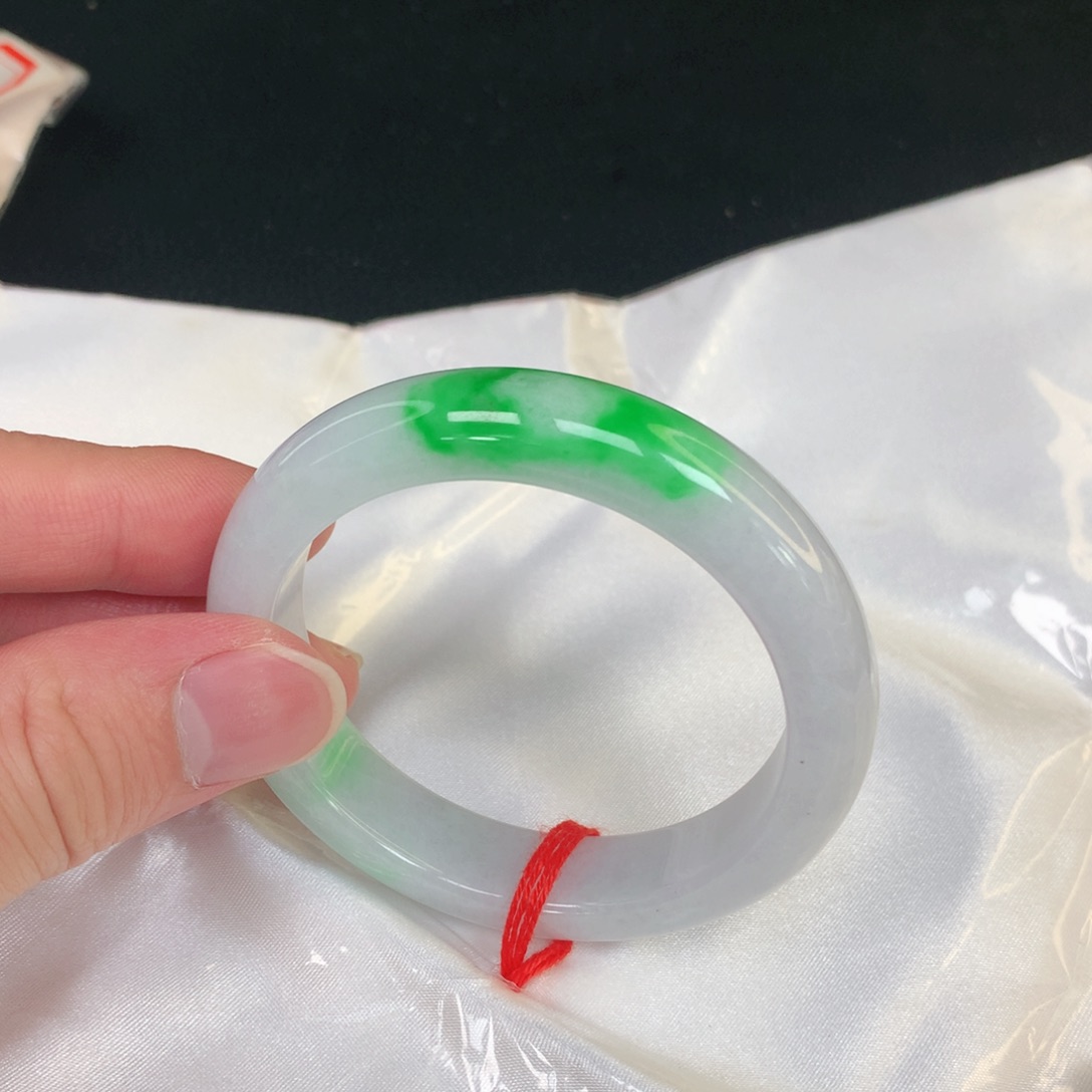 翡翠手镯未镶嵌041