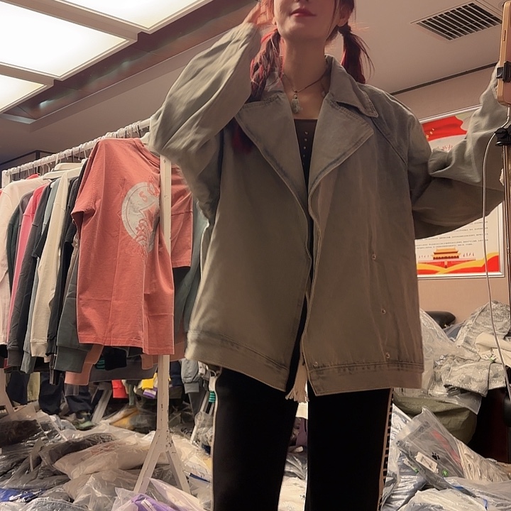 牛仔水洗翻领夹克 XL 最大穿到 170