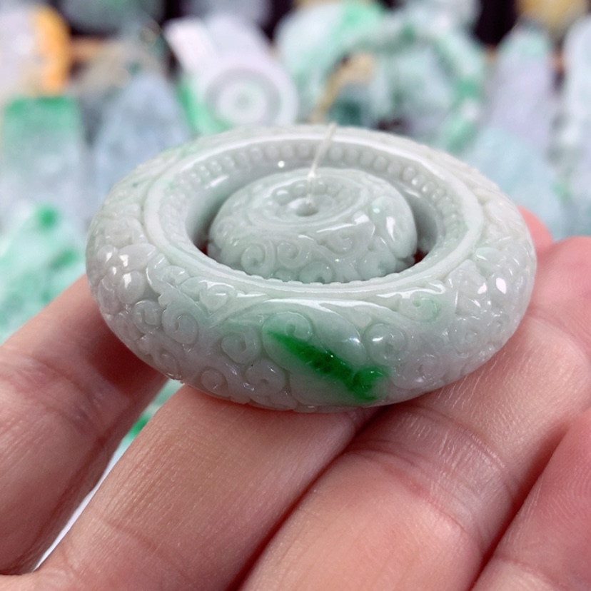 【闪购商品】翡翠吊坠(不含链)未镶嵌
