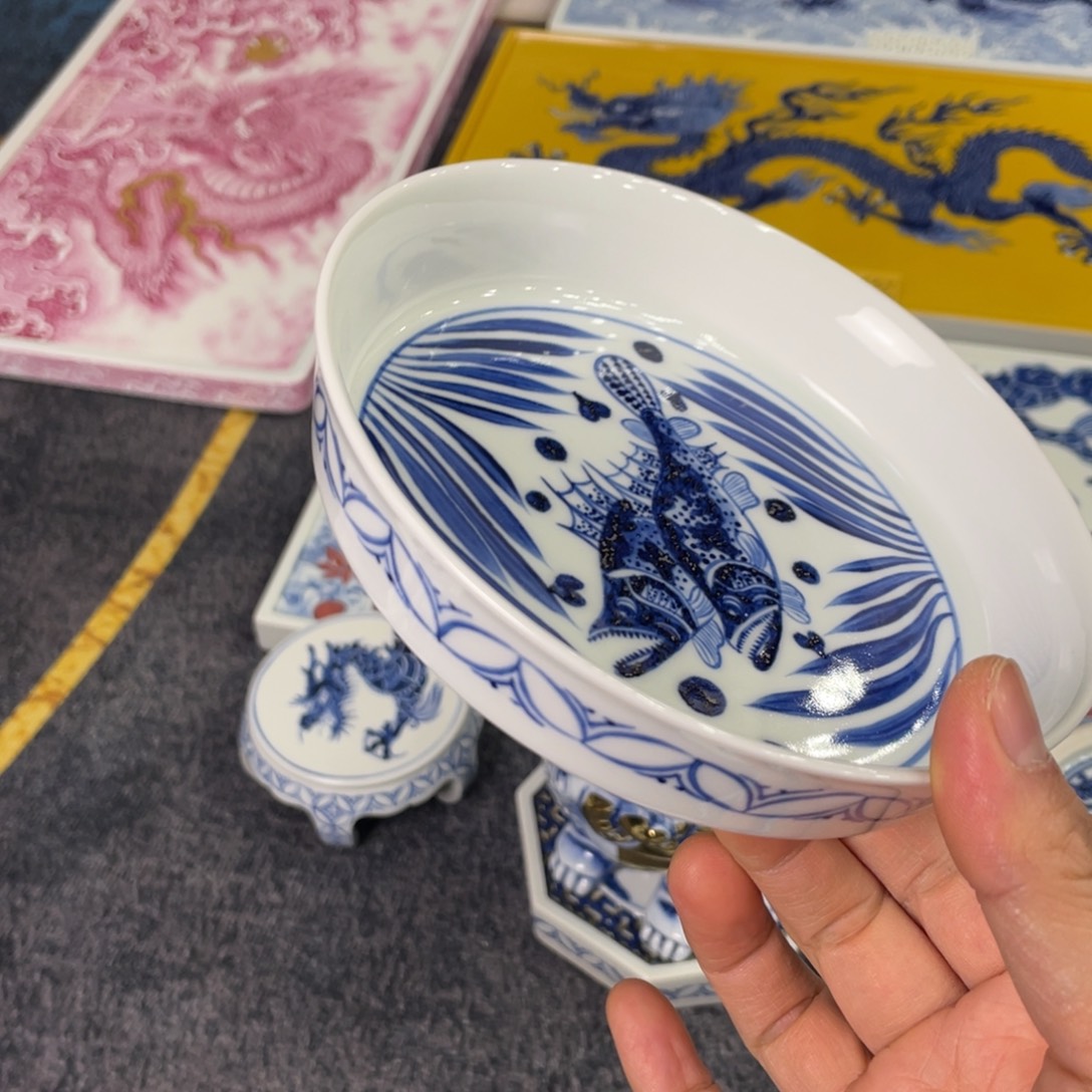 看***看景德镇陶瓷手工手绘