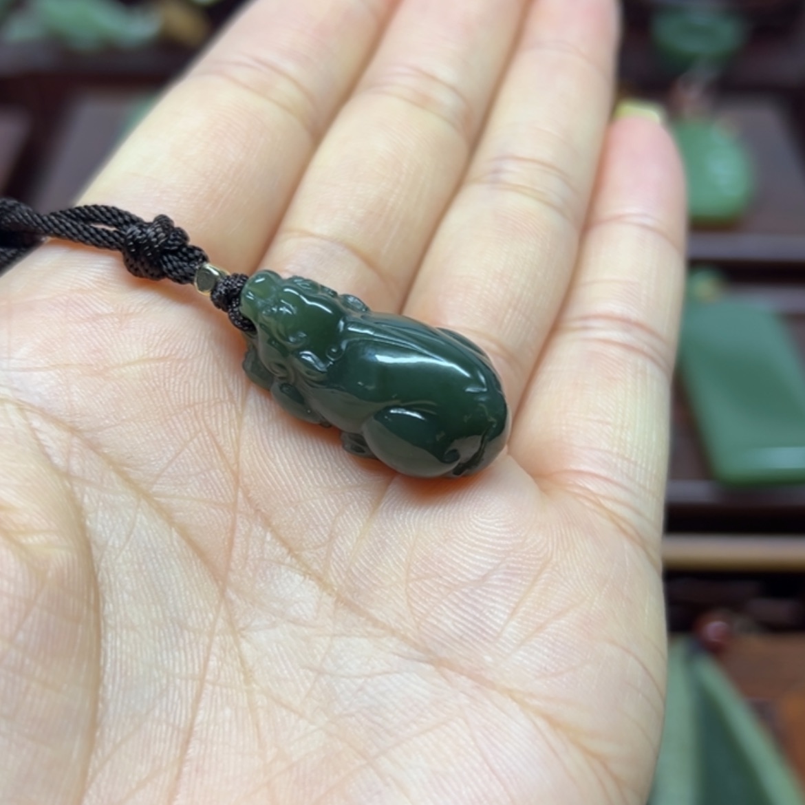 【闪购商品】岫岩老玉（透闪石质玉）颈饰未镶嵌小貔貅