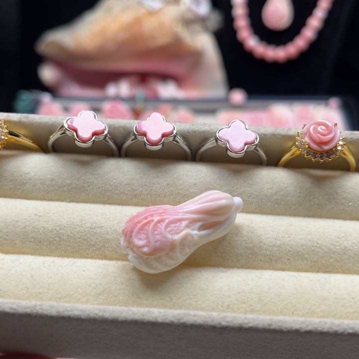 默***契手串/手链贝壳粉贝白菜吊坠