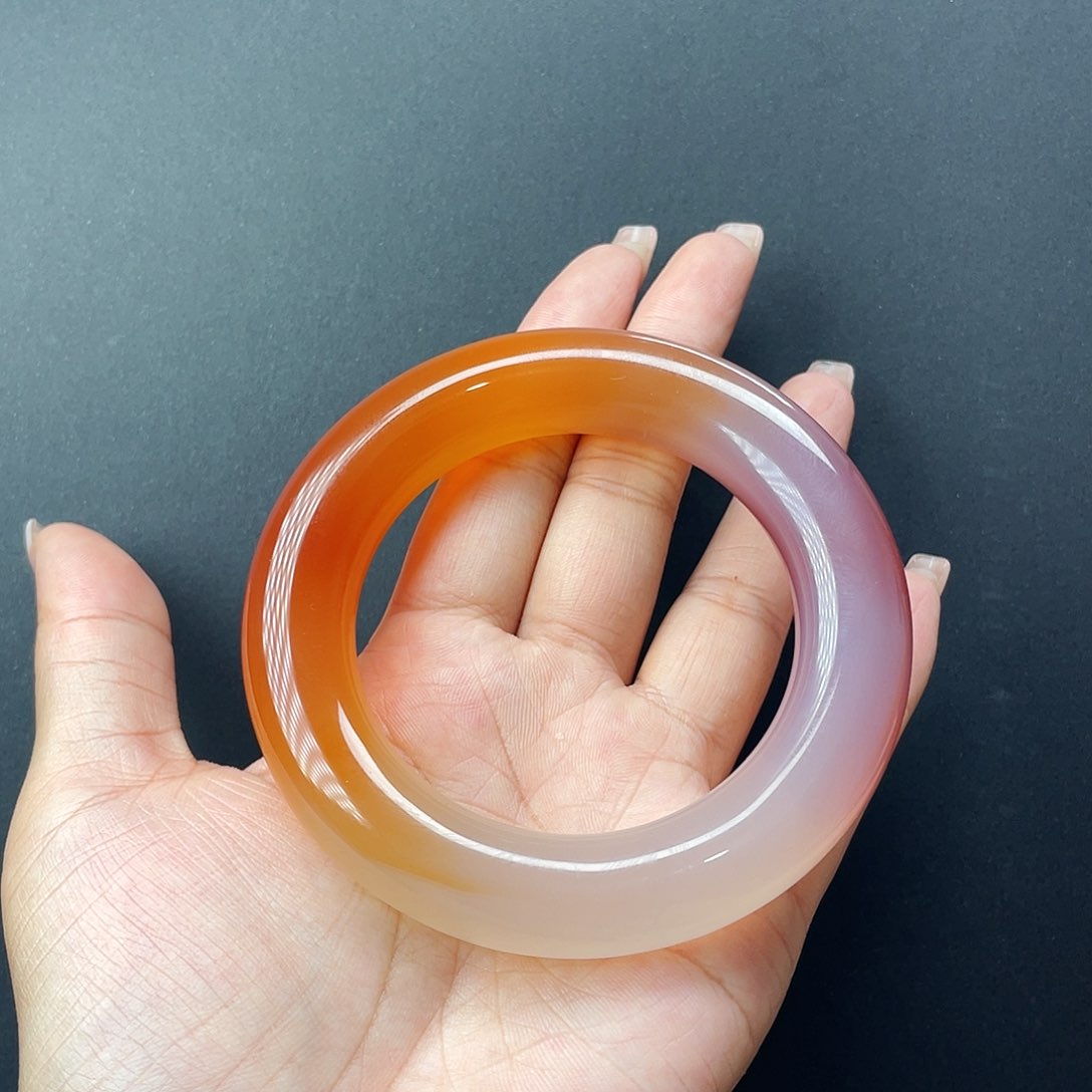 玛瑙/玉髓手镯未镶嵌