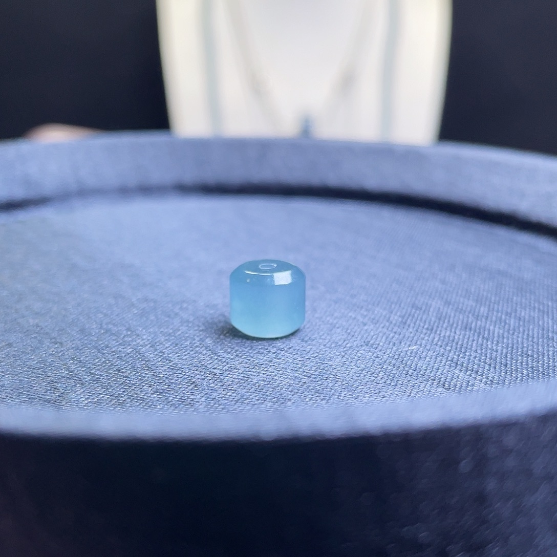 翡翠散珠天然A货翡翠9✖️8桶珠一颗