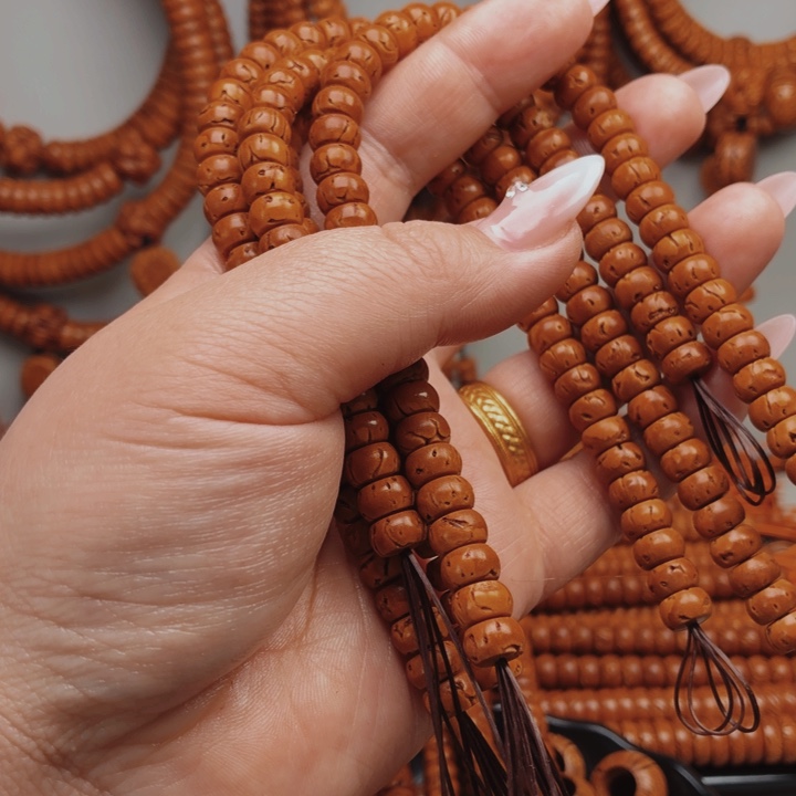 享***寞5×8微瑕疵手串4条