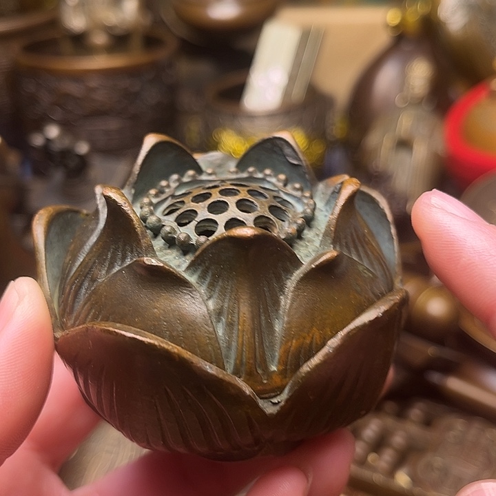 精美铜器批发档口