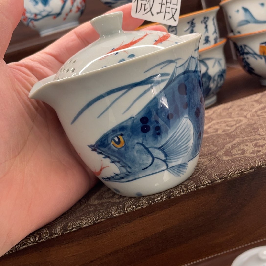 釉下手绘茶具微瑕