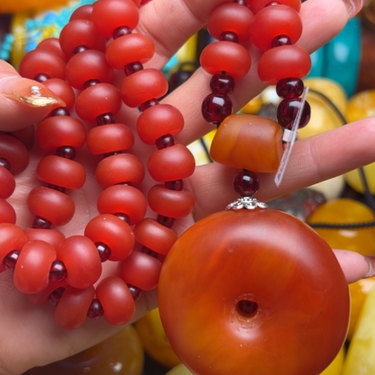 琥珀手串未镶嵌蜜蜡