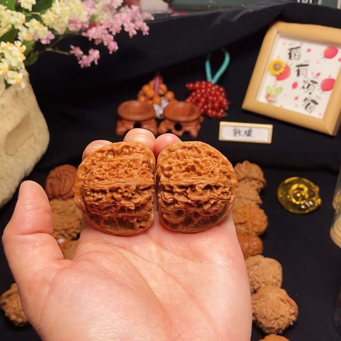 哎***…吊坠文玩核桃45全品南疆石50克