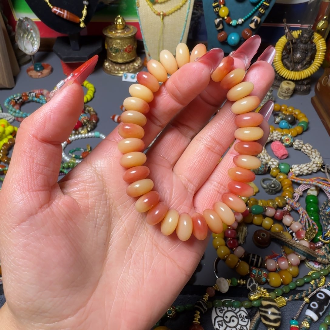 吊坠在吊坠手镯吊坠吊坠