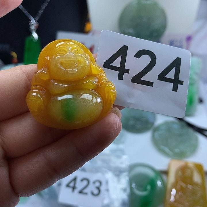 翡翠未镶嵌吊坠(赠链)