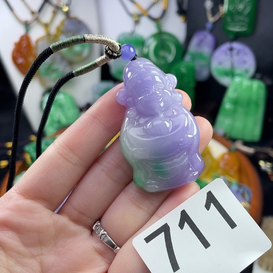 翡翠未镶嵌吊坠(赠链)