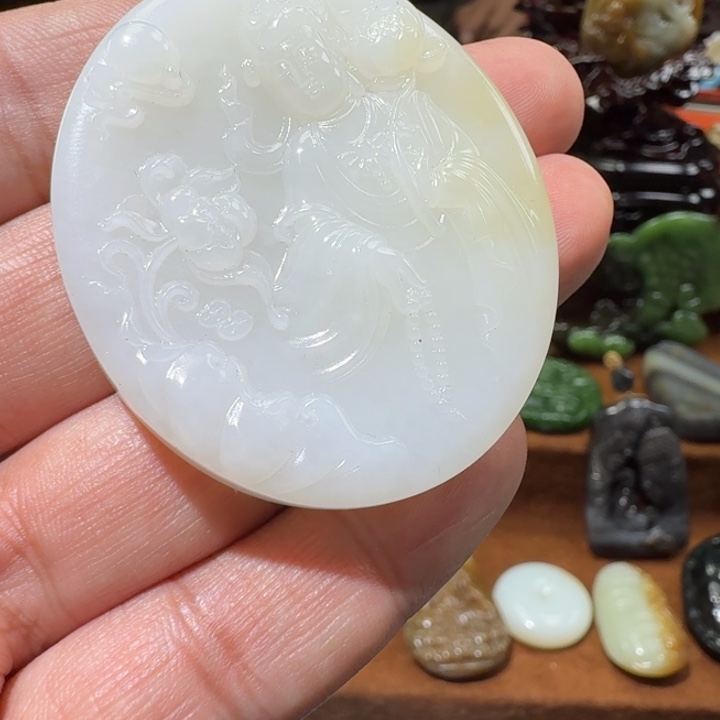 和田玉未镶嵌挂件