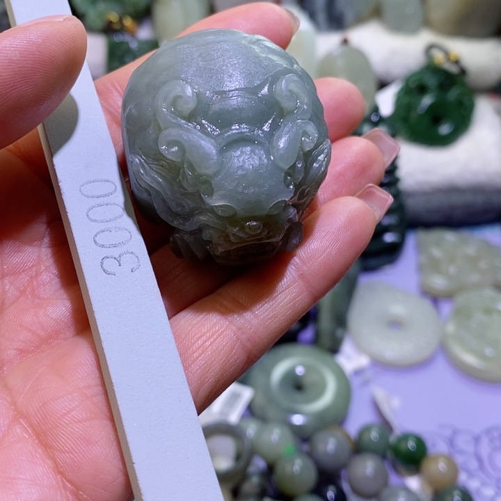 和田玉边角料未镶嵌