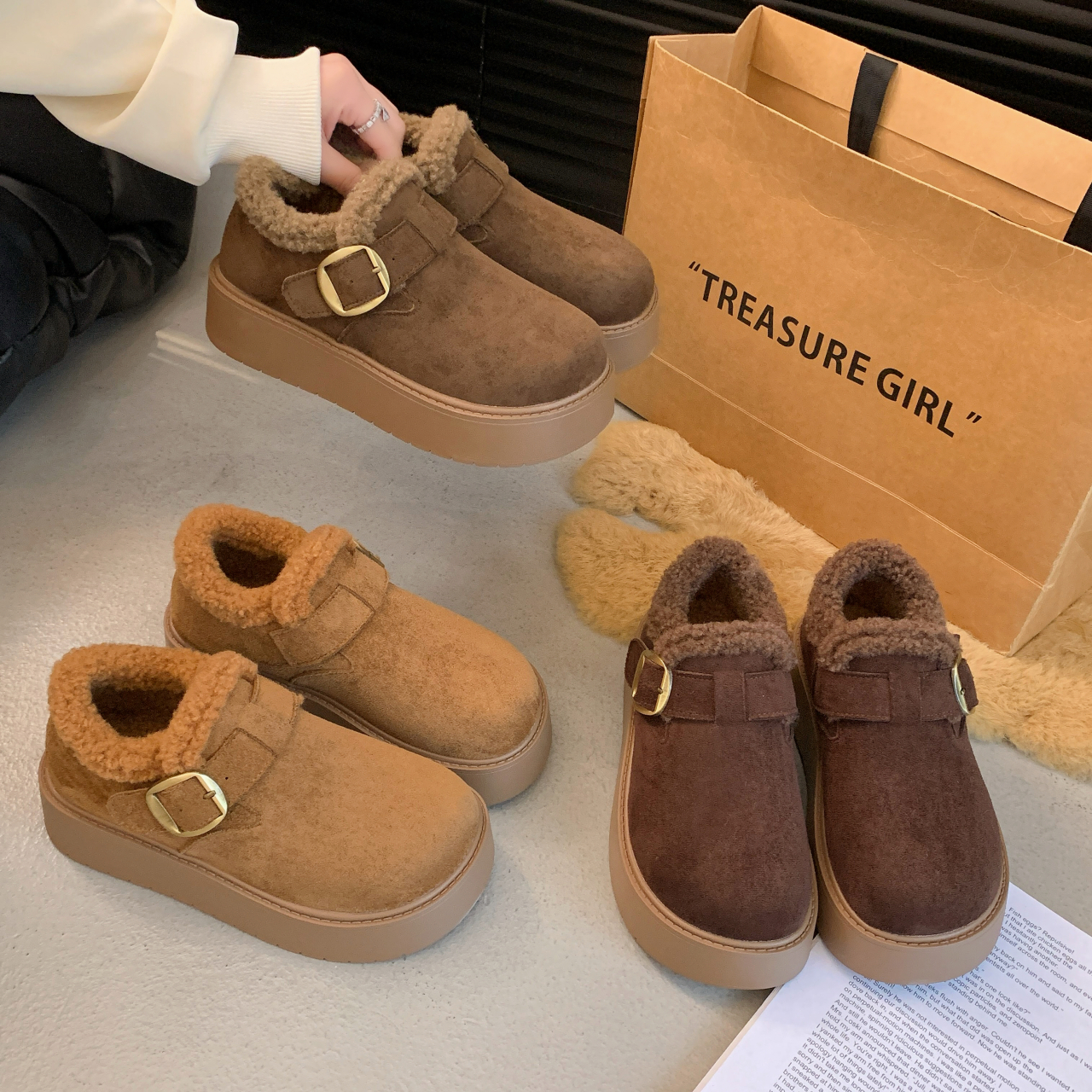 冬季新款潮流时尚雪地靴2026休闲风棉鞋加绒百搭保暖加厚皮毛一体