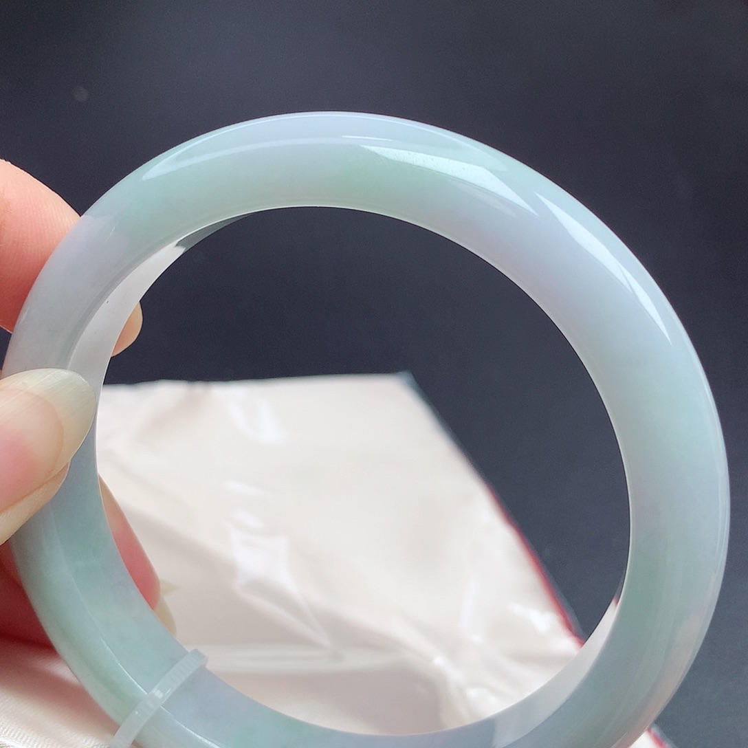 翡翠未镶嵌手镯61.4圈口