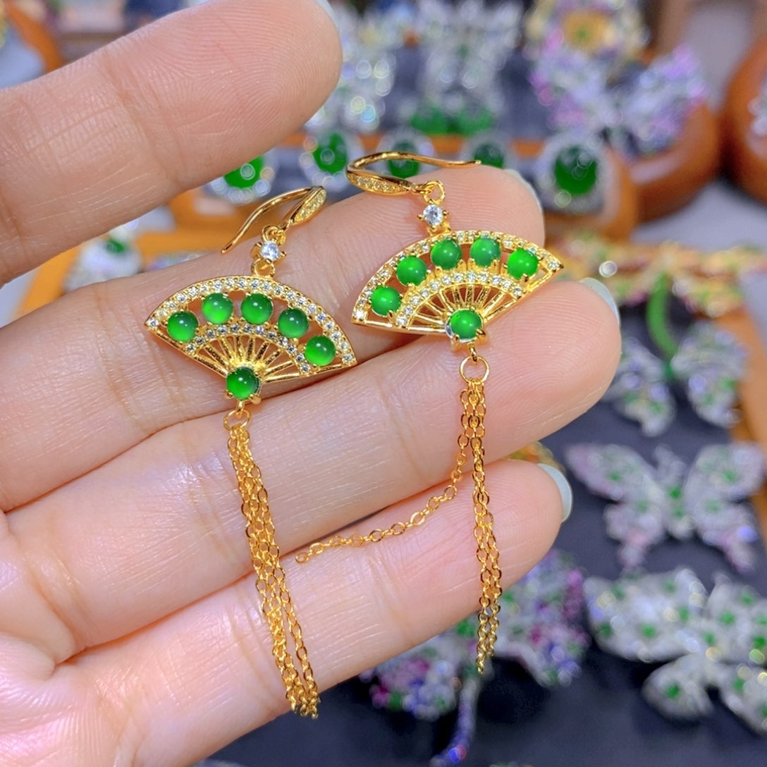 翡翠颈饰银S925镶嵌天然翡翠