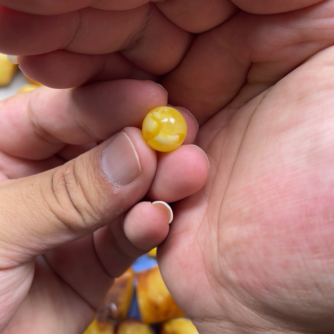 蜜蜡裸石未镶嵌《****》珠子