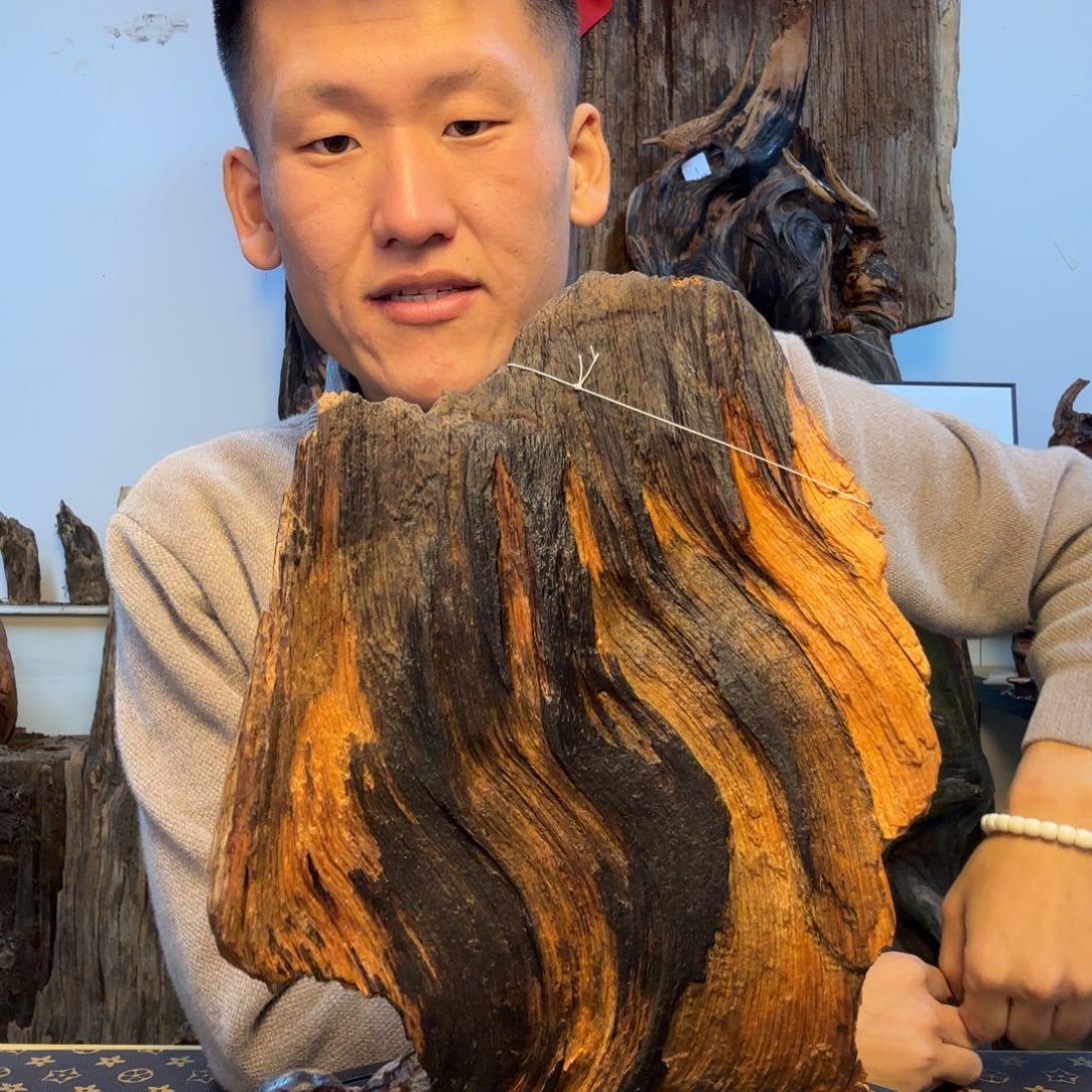 琥珀木4 号拍品摆件