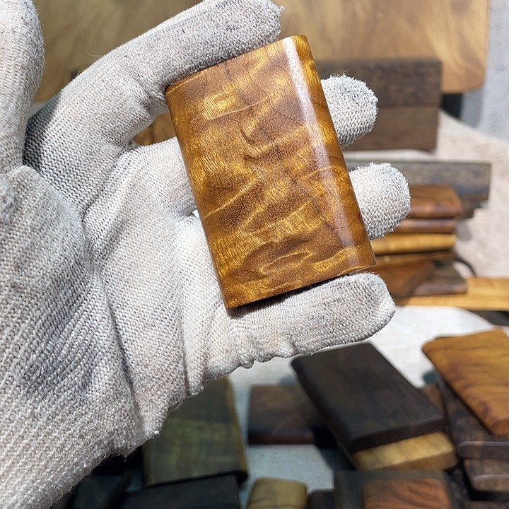 荏*金丝楠木小叶桢楠无事牌