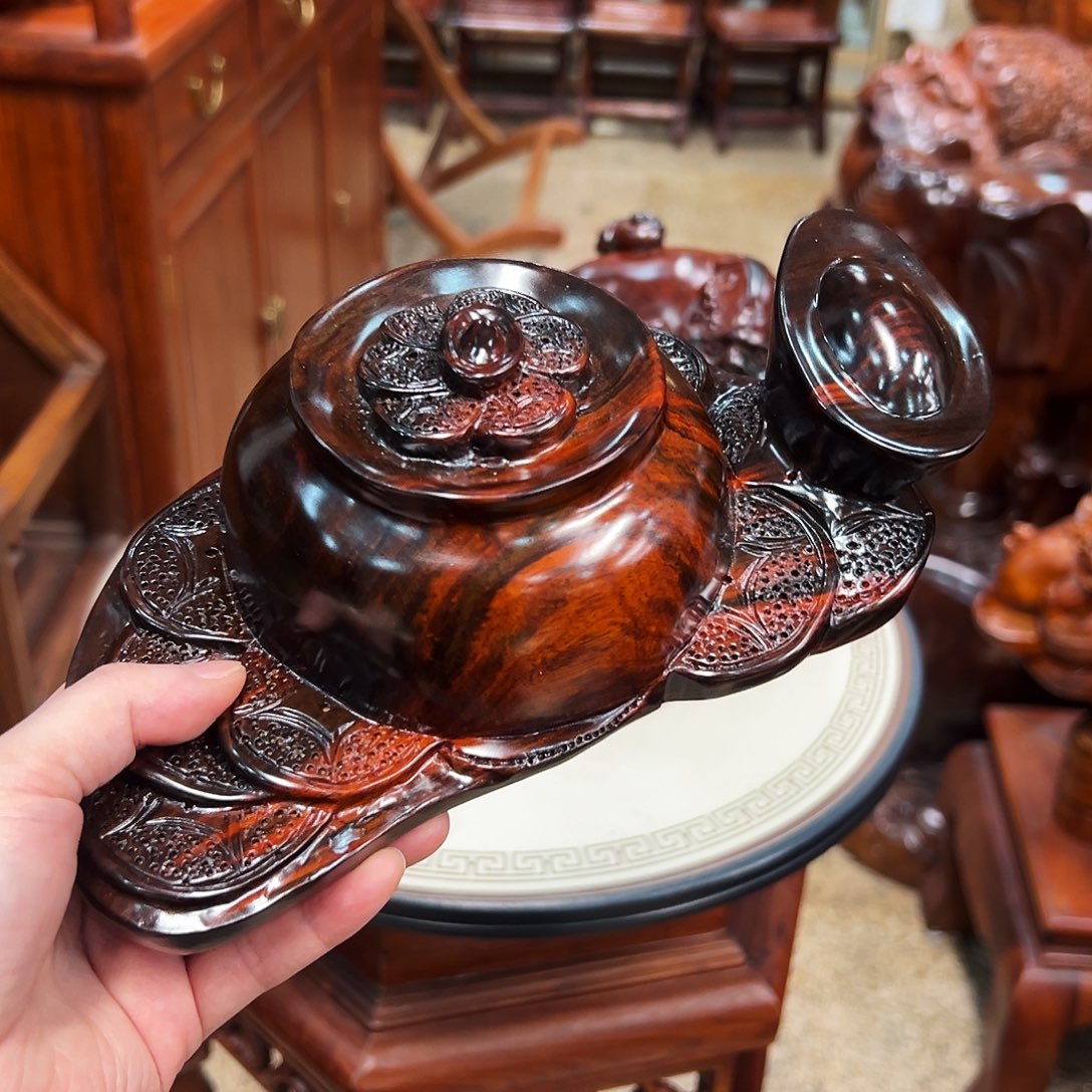 蜀***郎香榧木老挝大红酸枝聚宝罐