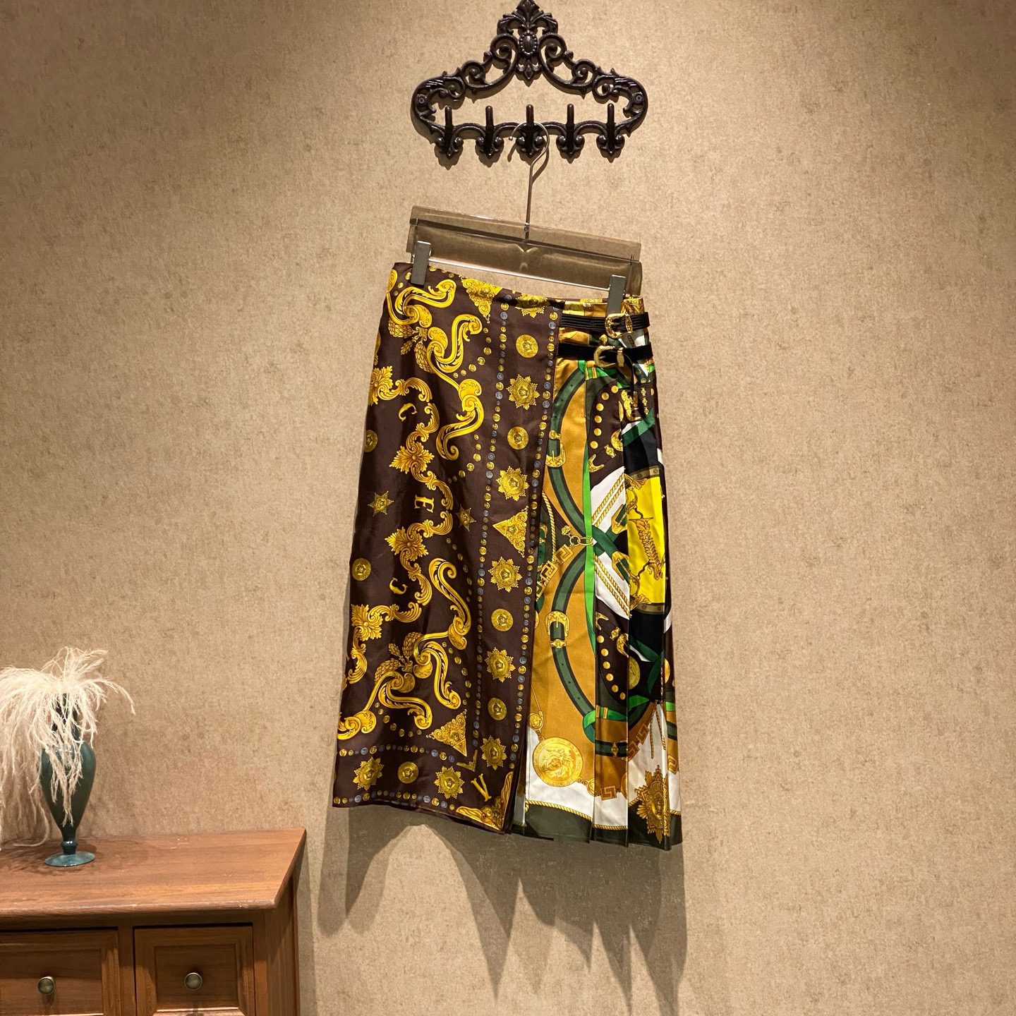 99新 VERSACE/范思哲 Versace 撞色右边开衩半裙/36码/39713