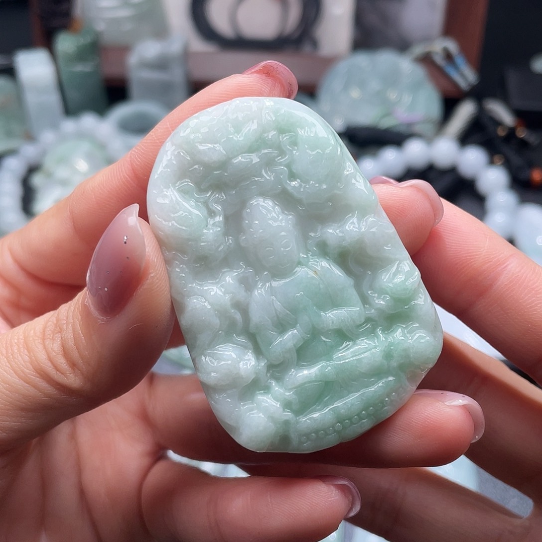 翡翠未镶嵌颈饰翡翠