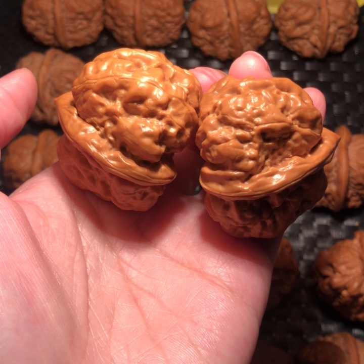 W***.文玩核桃把件三角蛙