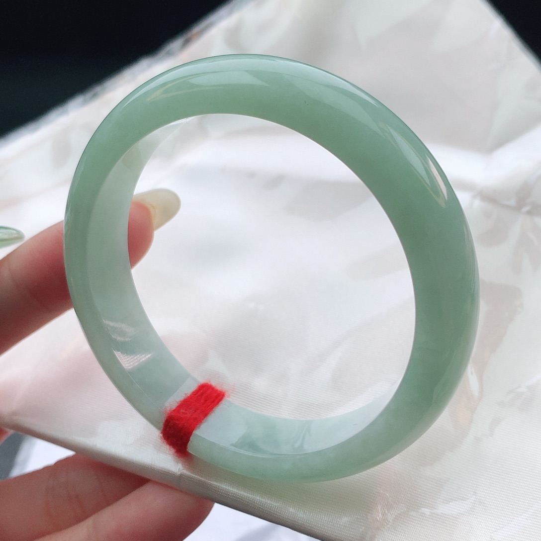 翡翠手镯未镶嵌56圈口200027