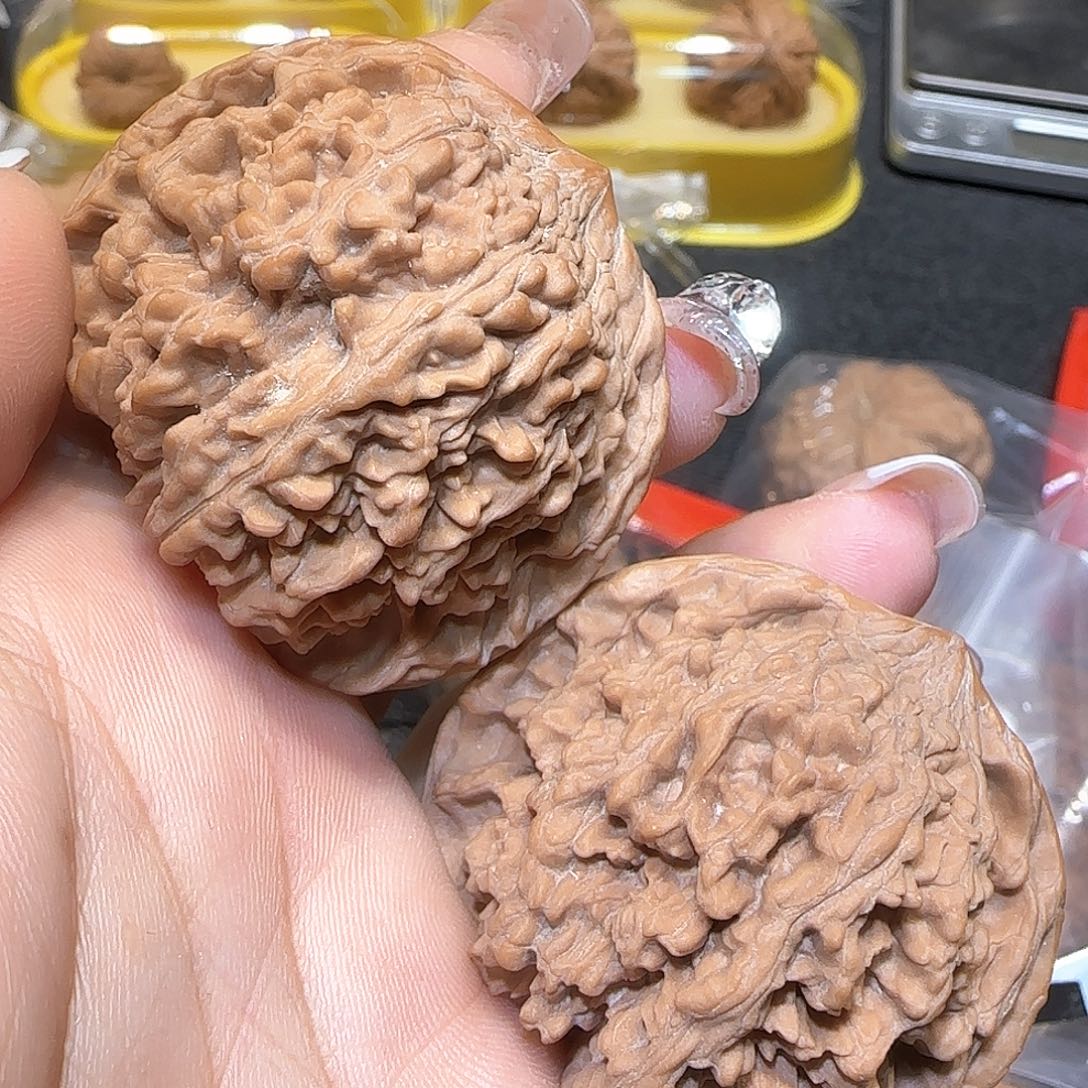 文玩核桃吊坠46.7满天星