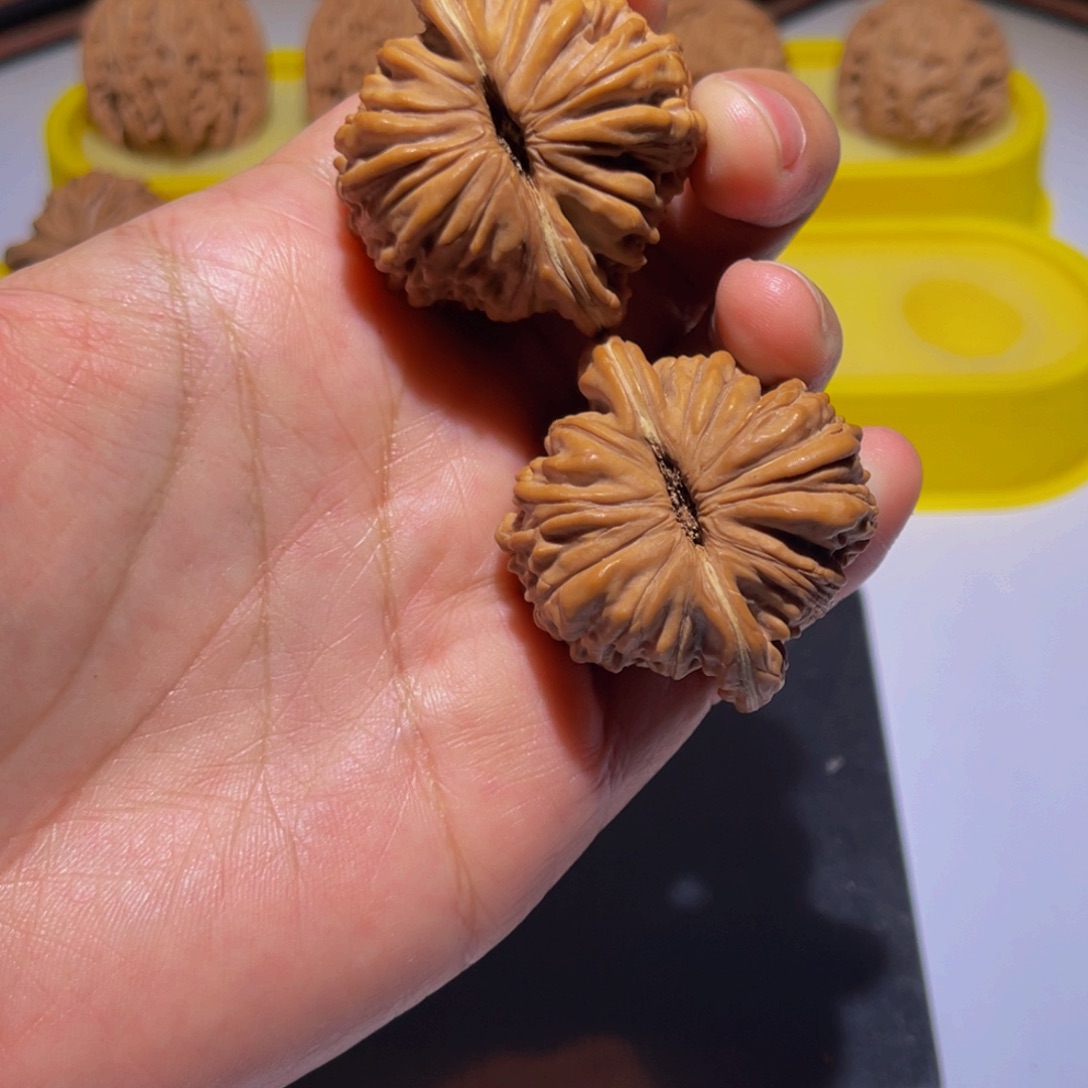 叁***品把件桃核41全品四座楼