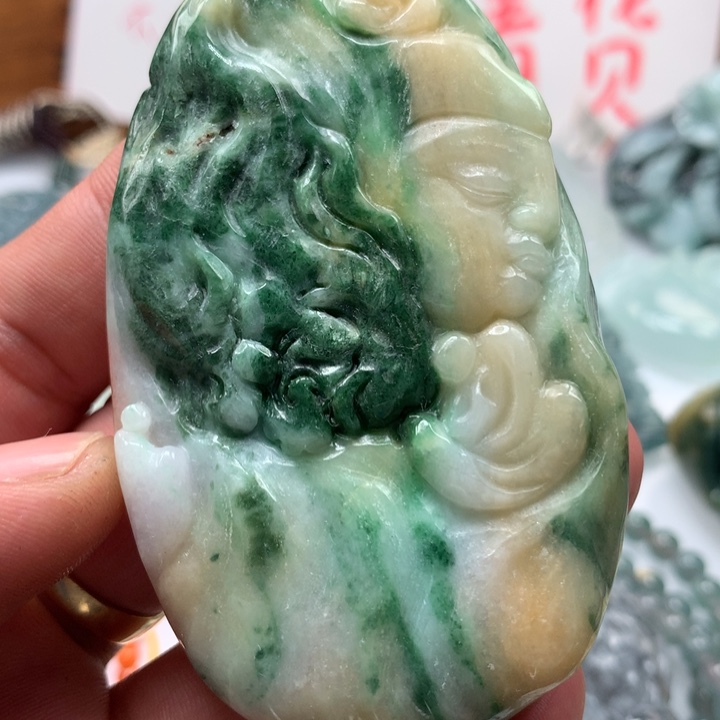 翡翠颈饰未镶嵌保真天然a货翡翠