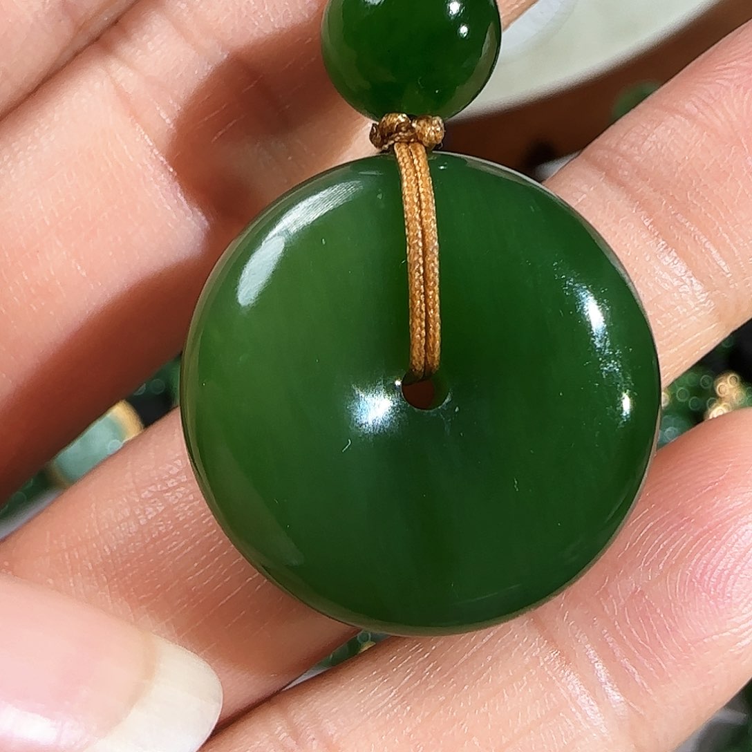 和田玉（碧玉）戒指18K金镶嵌