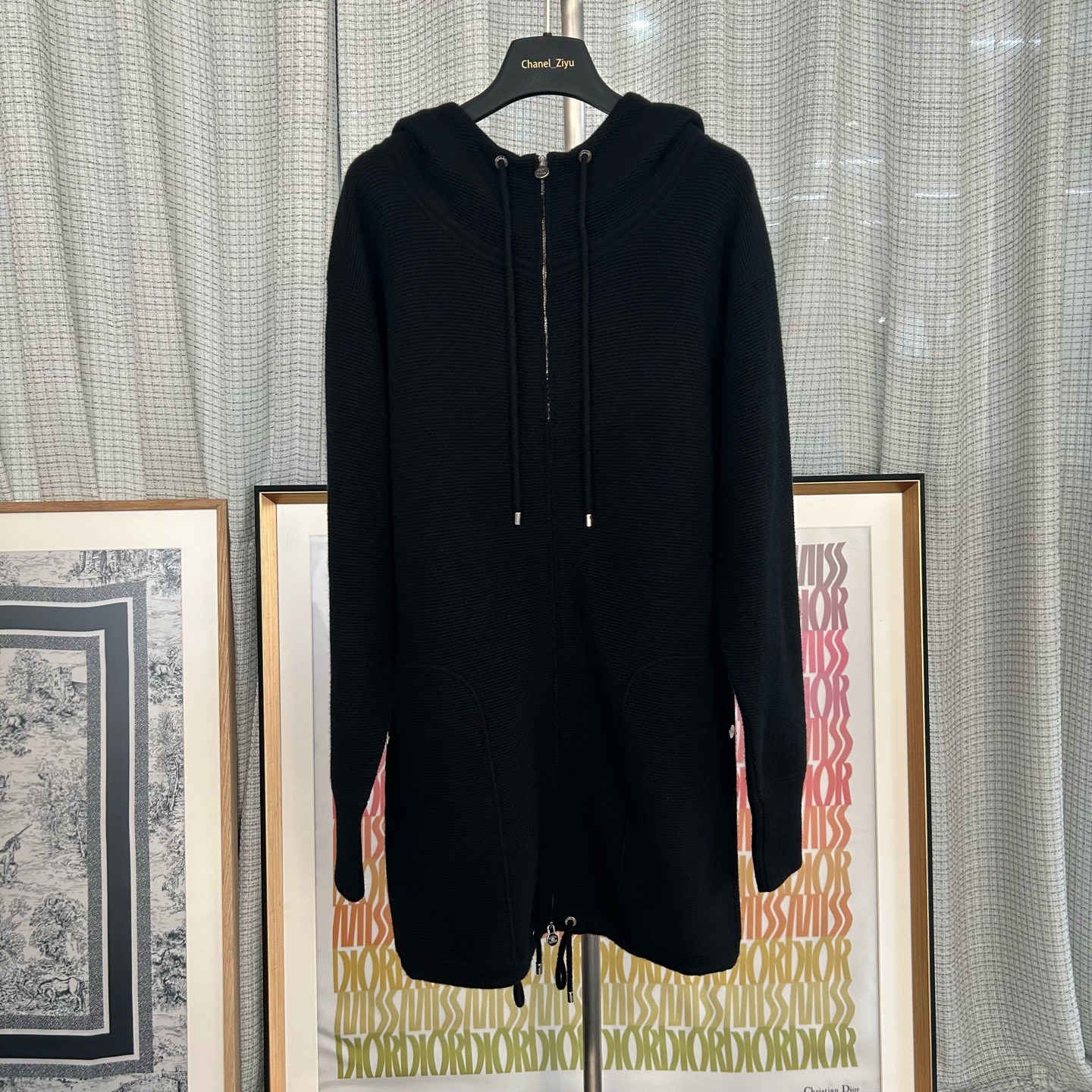 99新 Chanel/香奈儿 黑色中长款羊绒外套连帽38码