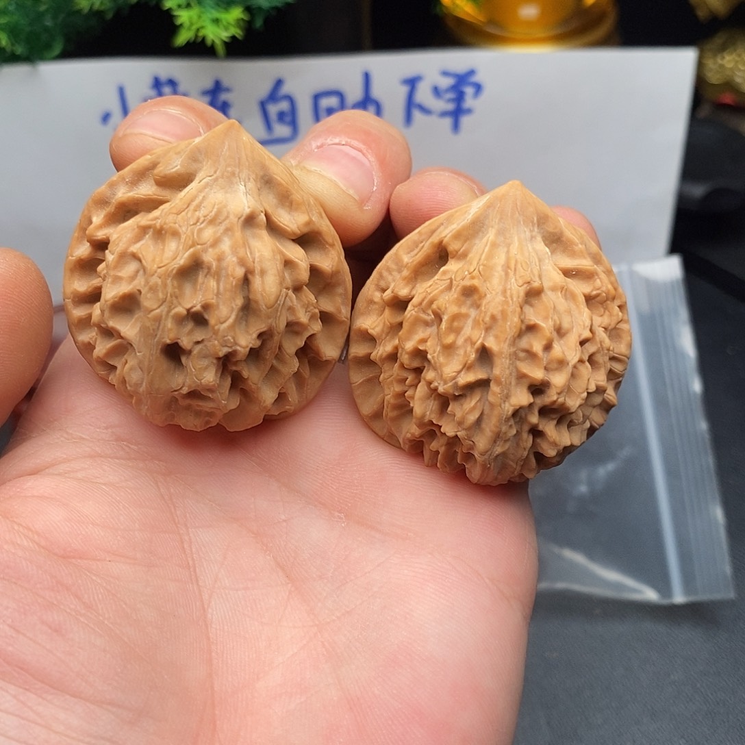 核桃文玩手把件龙门涧41尺