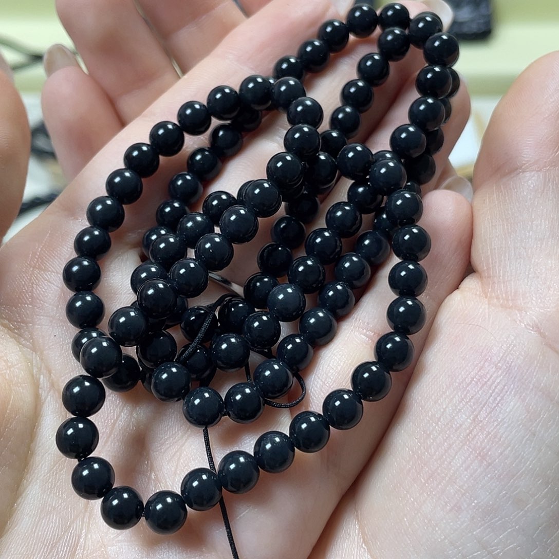 和田玉（墨玉）未镶嵌颈饰雁***梢