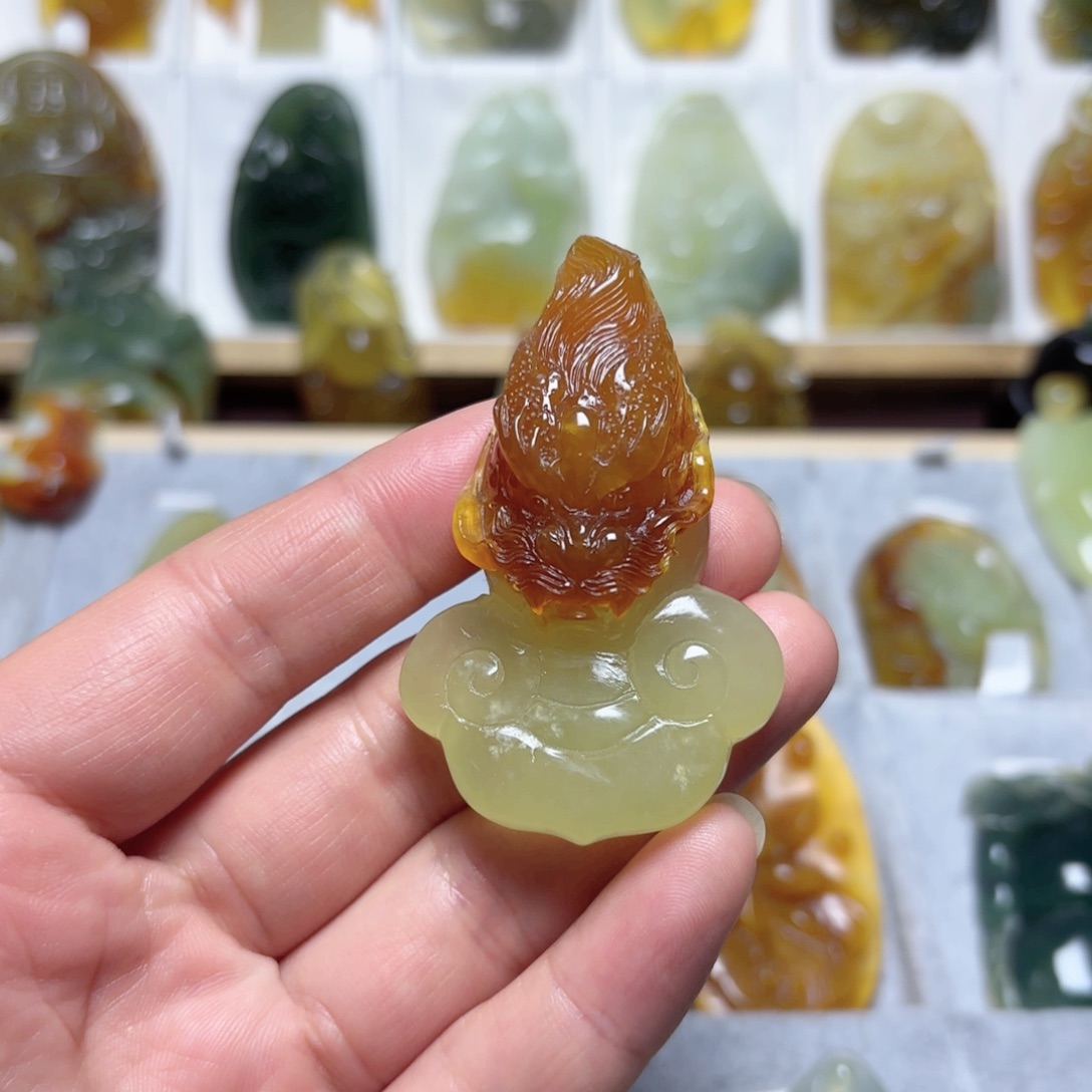 蛇纹石玉吊坠(不含链)未镶嵌