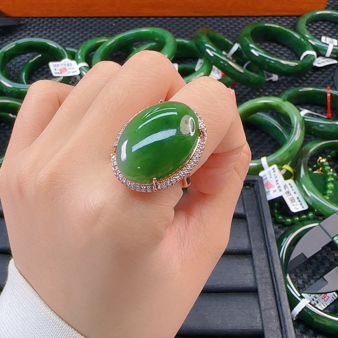 未镶嵌戒指和田玉碧玉大鸽子蛋孤品戒指