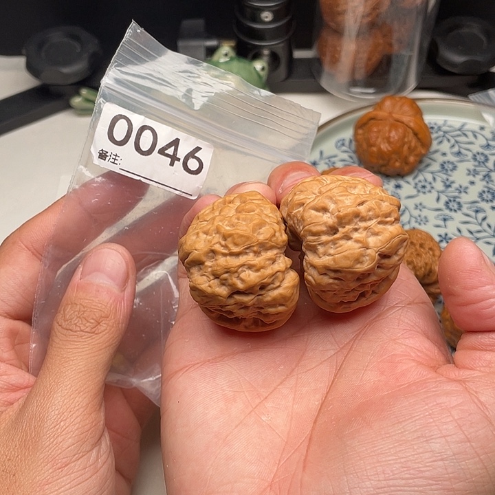 文玩核桃把件踏***脚41蛤蟆0046