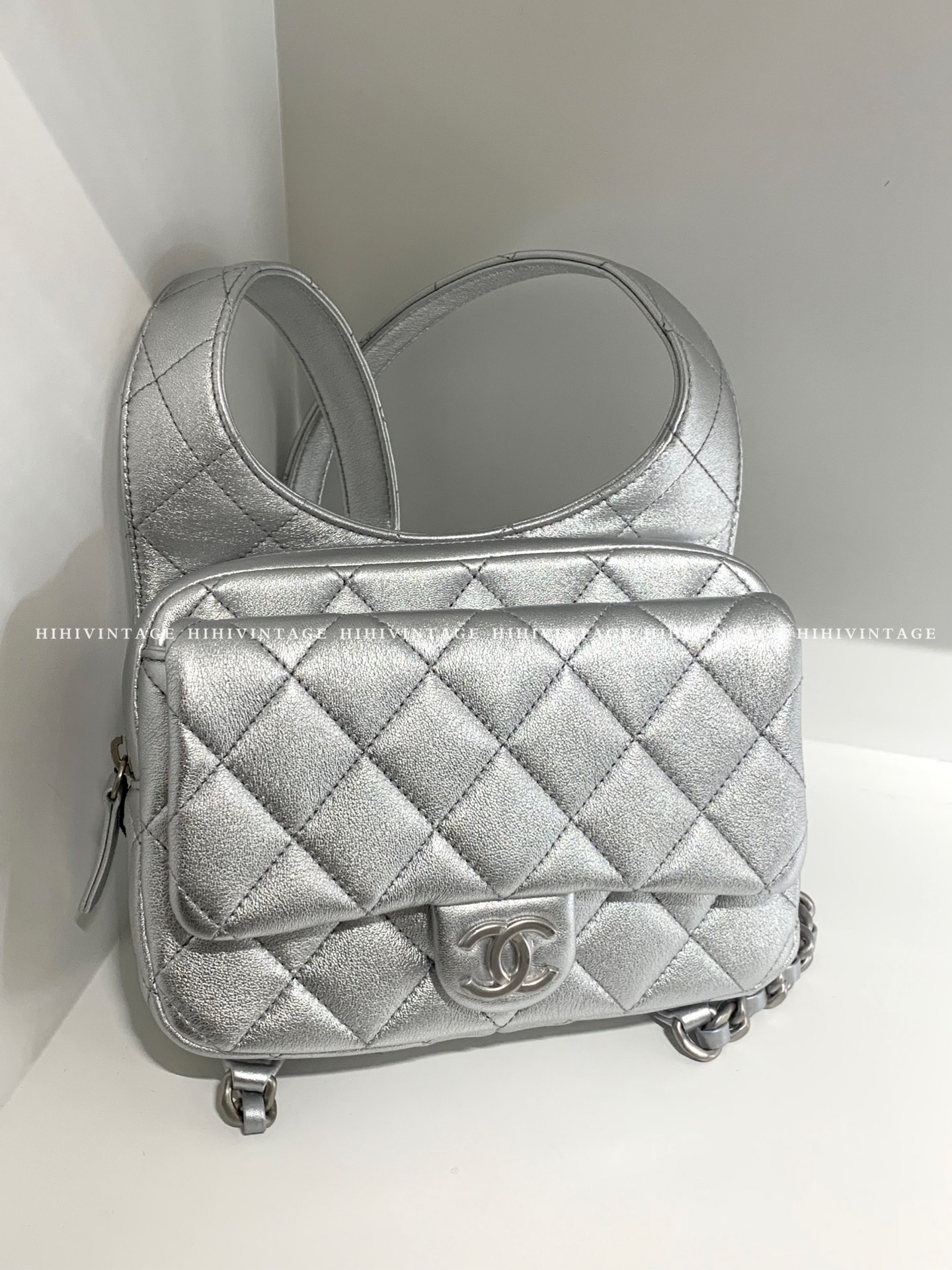 99新 Chanel/香奈儿 hihi/Chanel 24C 银色双肩包 芯片款 二店