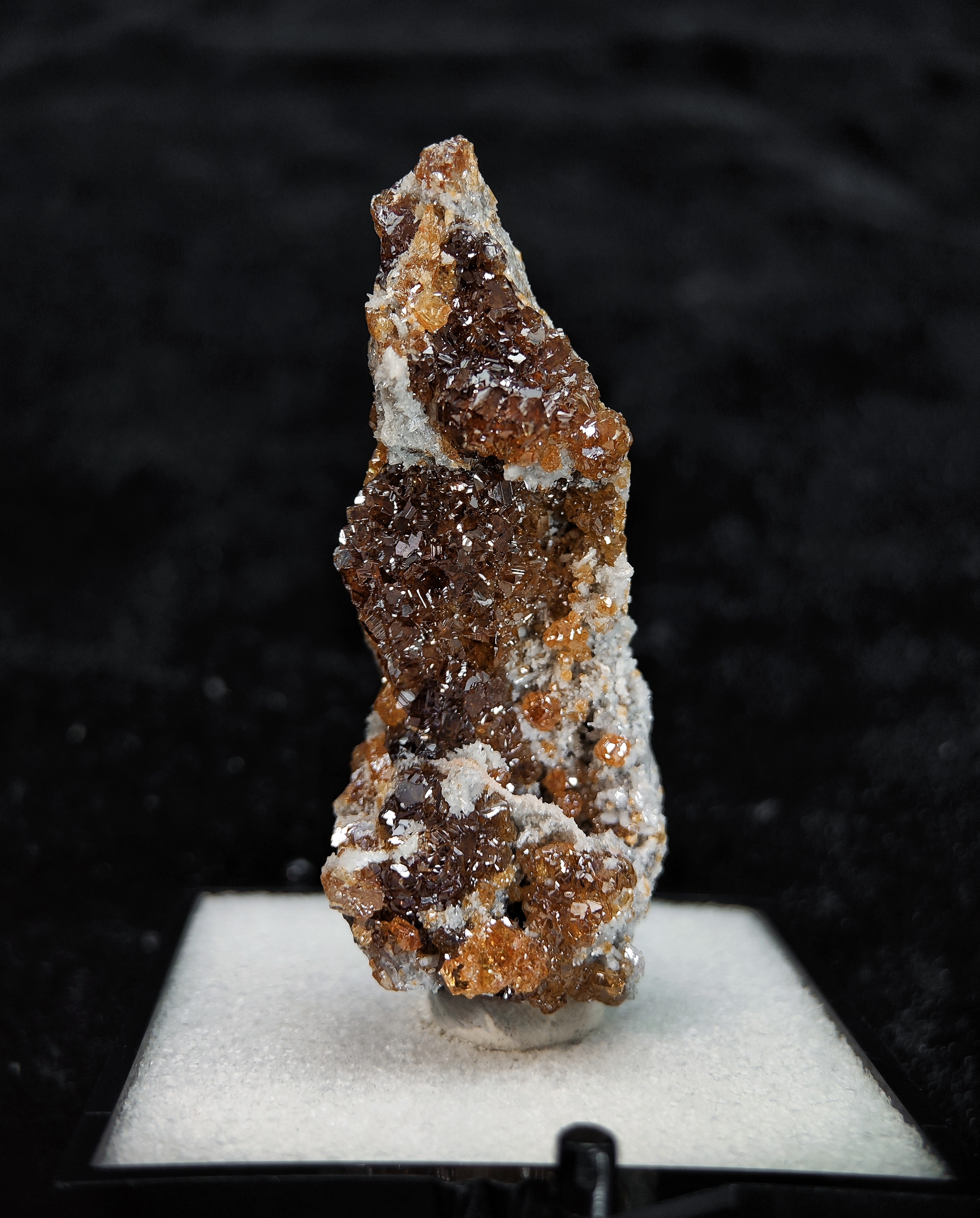 超闪亮荧光宝石级闪锌矿（送亚克力座子）石头直播间矿石标本