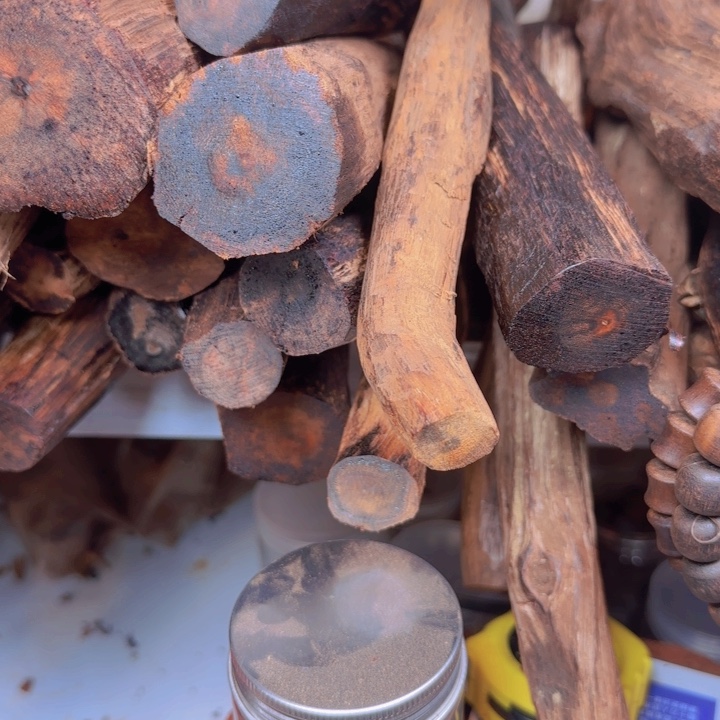 木随**安降真香开料直播间