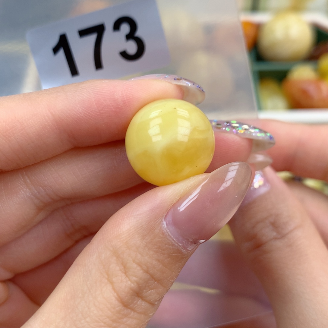 琥珀未镶嵌珠宝奇石18.3