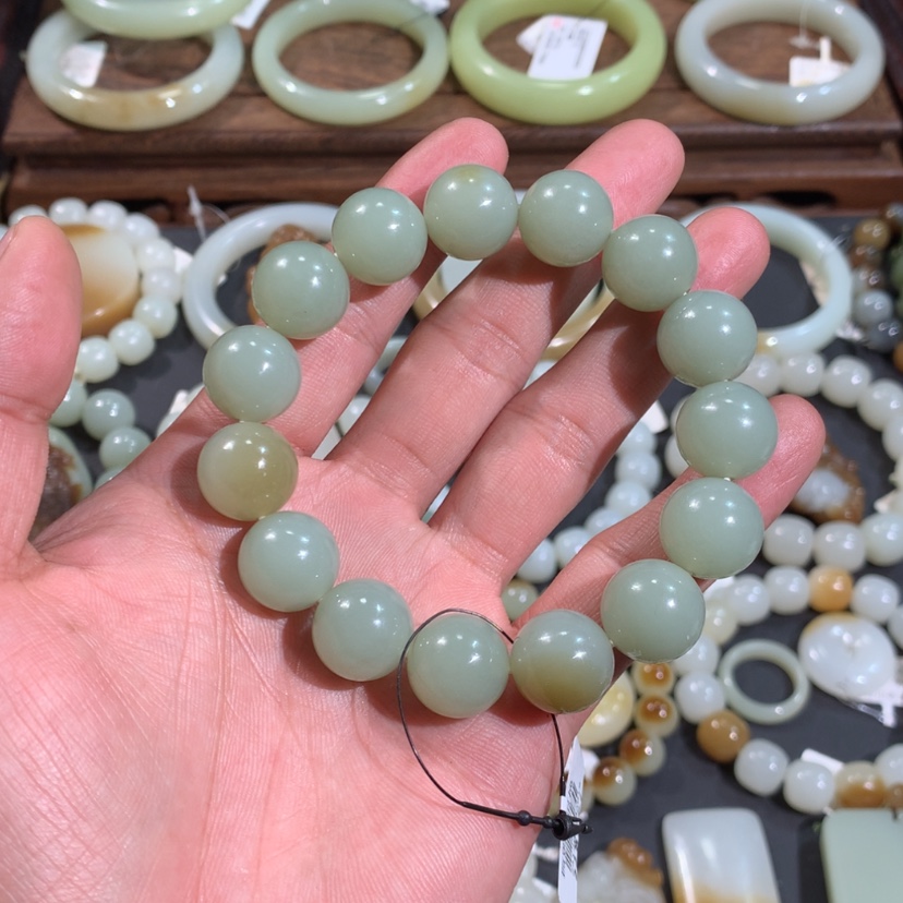 【闪购商品】和田玉手链未镶嵌新疆且末近矿青白蓝调手串